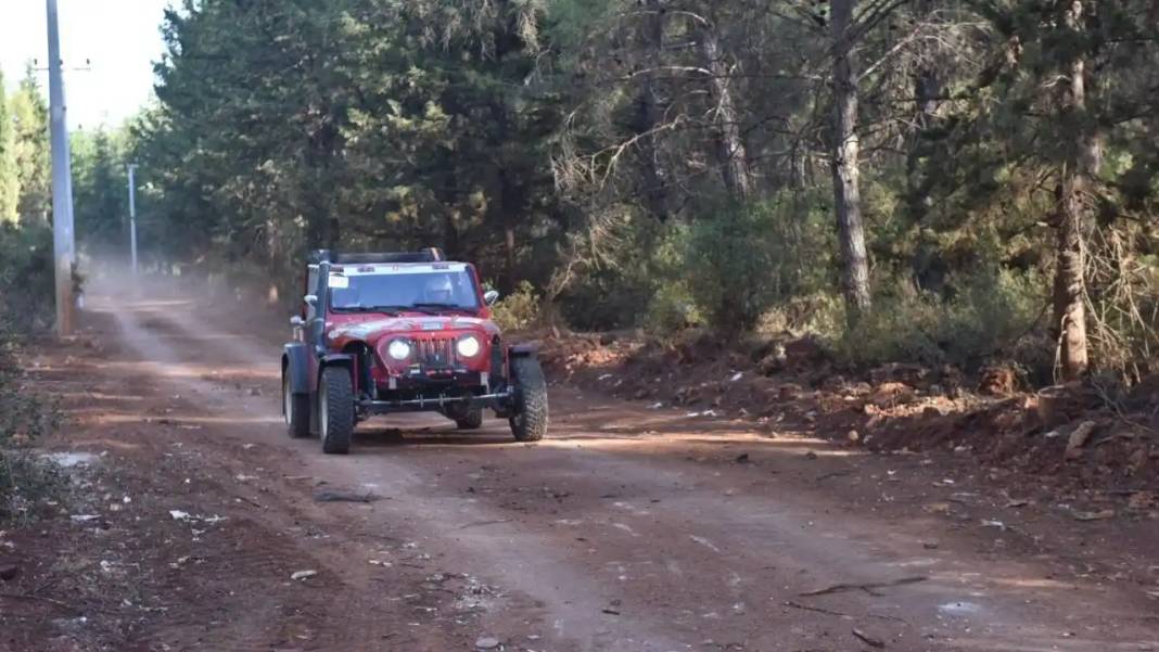 Kepez’de Motor Sporları Rüzgârı: 30 Araç 60 Sporcu Yarışıyor! 3
